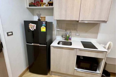 Студия в кондо в Клонг Тоэй, Бангкок, Таиланд № 153392 - фото 8