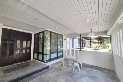 Таунхаус в Суан Луанге, Бангкок, Таиланд с 3 спальнями  № 153394 - фото 3