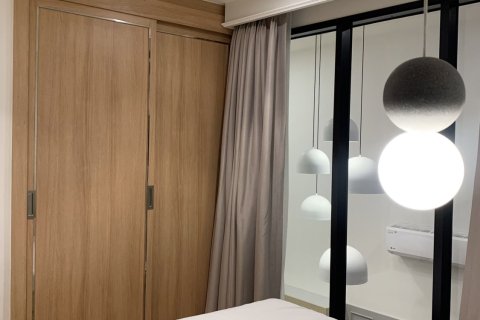 Дуплекс в Ваттхане, Бангкок, Таиланд с 2 спальнями  № 160723 - фото 11