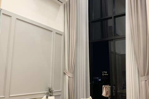 Дуплекс в Ваттхане, Бангкок, Таиланд с 2 спальнями  № 160723 - фото 4