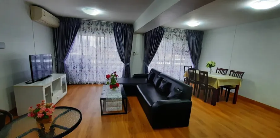 Condo in Watthana, Bangkok, Thailand, 3 bedrooms № 160717