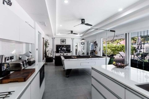 Villa in Phuket, Thailand 5 bedrooms № 160722 - photo 15