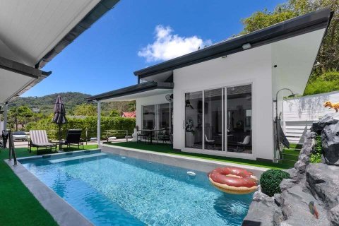Villa in Phuket, Thailand 5 bedrooms № 160722