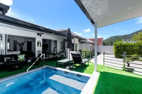 Villa in Phuket, Thailand 5 bedrooms № 160722 - photo 6