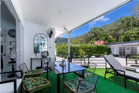 Villa in Phuket, Thailand 5 bedrooms № 160722 - photo 11