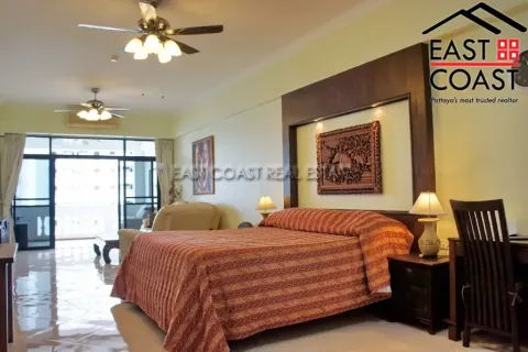 Estudio en el condominio en Jomtien Beach, Pattaya, Tailandia № 212866 - foto 4