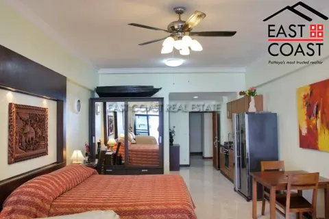 Estudio en el condominio en Jomtien Beach, Pattaya, Tailandia № 212866 - foto 2