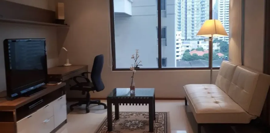 Studio dans le Condo à Khlong Toei, Bangkok, Thaïlande  № 148416