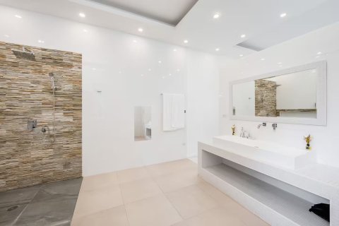 Villa in Ko Samui, Thailand 7 bedrooms № 148415 - photo 29