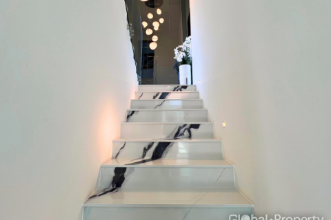 House in Pattaya, Thailand 3 bedrooms № 117210 - photo 14