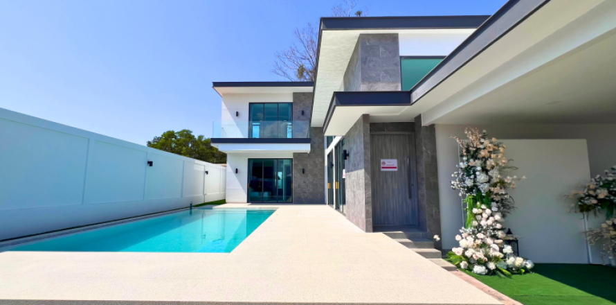 House in Pattaya, Thailand 3 bedrooms № 117210