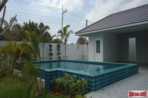 House in Pattaya, Thailand 3 bedrooms № 193546 - photo 5