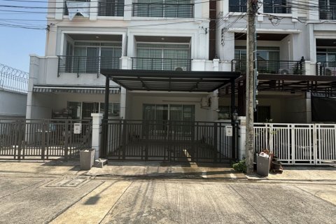 Townhouse in Suan Luang, Bangkok, Thailand 3 bedrooms № 169024 - photo 23