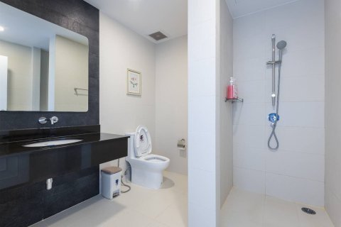 Condo in Hua Hin, Thailand, 2 bedrooms  № 169026 - photo 19