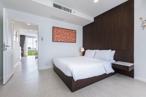 Condo in Hua Hin, Thailand, 2 bedrooms  № 169026 - photo 15