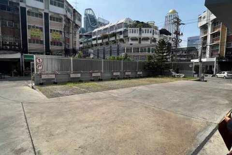 Commercial property in Bangkok, Thailand 5000 sq.m. № 114792 - photo 3