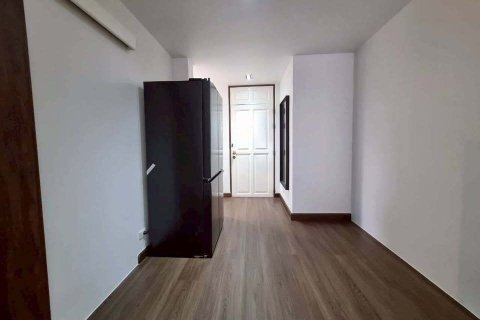 Кондоминиум с 2 спальнями в Банг Раке, Бангкок, Таиланд № 171792 - фото 8