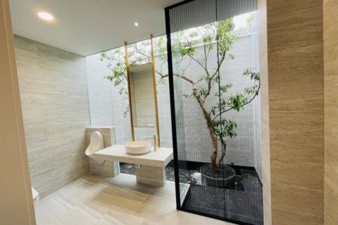 Villa in Saphan Sung, Bangkok, Thailand 5 bedrooms № 133930 - photo 7