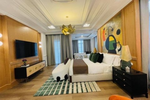 Villa in Saphan Sung, Bangkok, Thailand 5 bedrooms № 133930 - photo 2