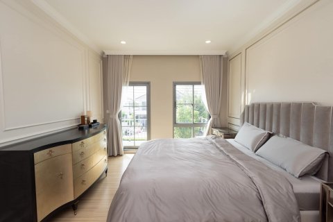 Кондоминиум с 4 спальнями в Банг Пхли Яи, Таиланд № 133927 - фото 6