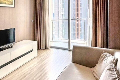 Condo in Bangkok, Thailand, 2 bedrooms  № 120420 - photo 2