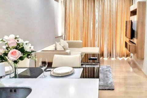 Condo in Yan Nawa, Bangkok, Thailand, 1 bedroom  № 120419 - photo 3