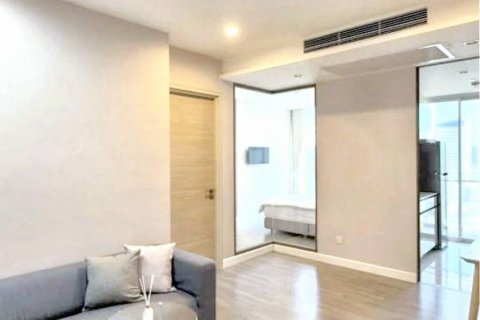 Condo in Bangkok, Thailand, 1 bedroom  № 120424 - photo 1