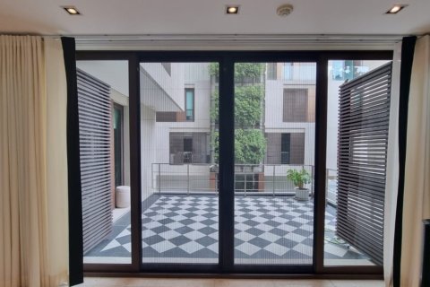 Condo à Sathon, Bangkok, Thaïlande, 3 chambres  № 201234 - photo 2