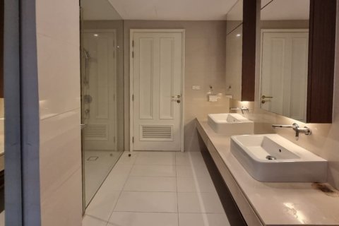 Condo à Sathon, Bangkok, Thaïlande, 3 chambres  № 201234 - photo 10