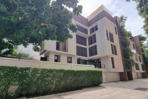 Condo à Sathon, Bangkok, Thaïlande, 3 chambres  № 201234 - photo 4