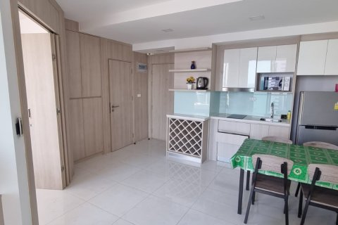Condo in Pattaya, Thailand, 1 bedroom № 205348 - photo 2