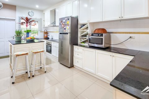 House in Chiang Mai, Thailand 5 bedrooms № 122796 - photo 22