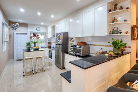 House in Chiang Mai, Thailand 5 bedrooms № 122796 - photo 21