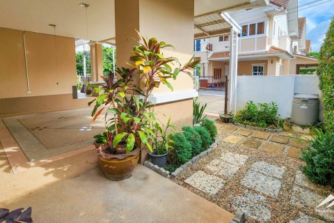 House in Chiang Mai, Thailand 5 bedrooms № 122796 - photo 29