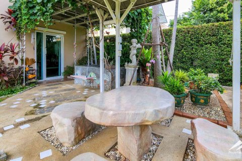 House in Chiang Mai, Thailand 5 bedrooms № 122796 - photo 7