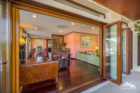 Villa in Chiang Mai, Thailand 5 bedrooms № 122799 - photo 12