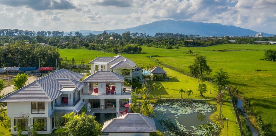 Villa in Chiang Mai, Thailand 5 bedrooms № 122799