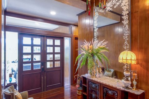 Villa in Chiang Mai, Thailand 5 bedrooms № 122799 - photo 5