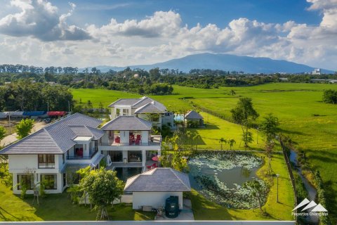 Villa in Chiang Mai, Thailand 5 bedrooms № 122799