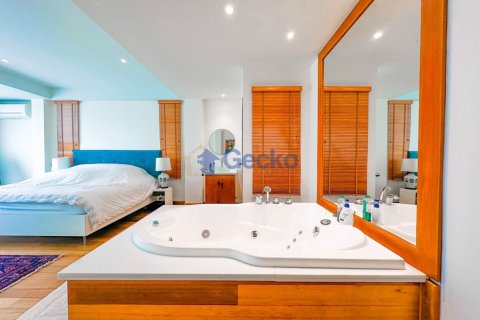 Maison à Pattaya, Thaïlande 5 chambres № 196379 - photo 22