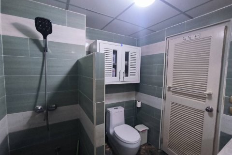 Studio dans le Condo à Chatuchak, Bangkok, Thaïlande  № 163305 - photo 9