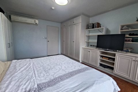 Studio dans le Condo à Chatuchak, Bangkok, Thaïlande  № 163305 - photo 6