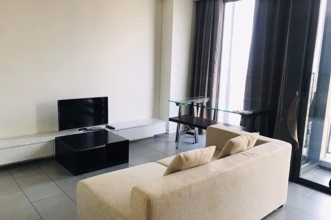 Condo à Phaya Thai, Bangkok, Thaïlande, 2 chambres  № 163307 - photo 1