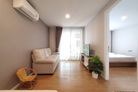 Condo in Bangkok, Thailand, 2 bedrooms № 209848 - photo 2