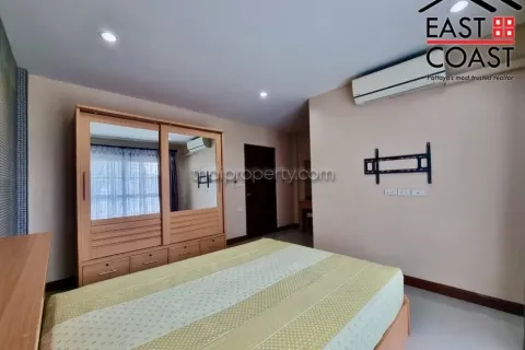 Casa de 2 dormitorios en Pattaya, Tailandia № 212345 - foto 16
