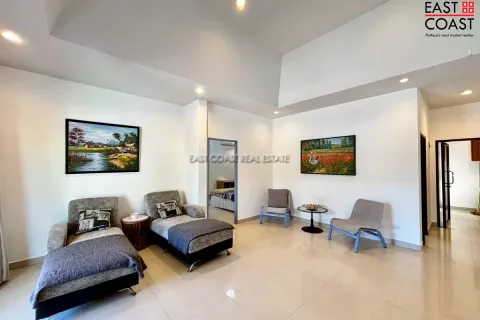 Casa de 2 dormitorios en Pattaya, Tailandia № 212339 - foto 11