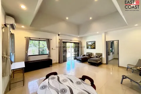 Casa de 2 dormitorios en Pattaya, Tailandia № 212339 - foto 13