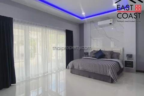 Casa de 3 dormitorios en Pattaya, Tailandia № 212344 - foto 13