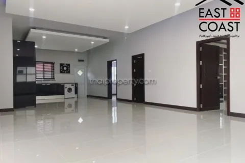 Casa de 3 dormitorios en Pattaya, Tailandia № 212344 - foto 7