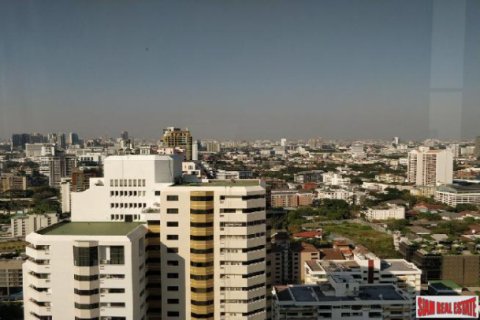Apartment in Bangkok, Thailand 2 bedrooms № 193326 - photo 5